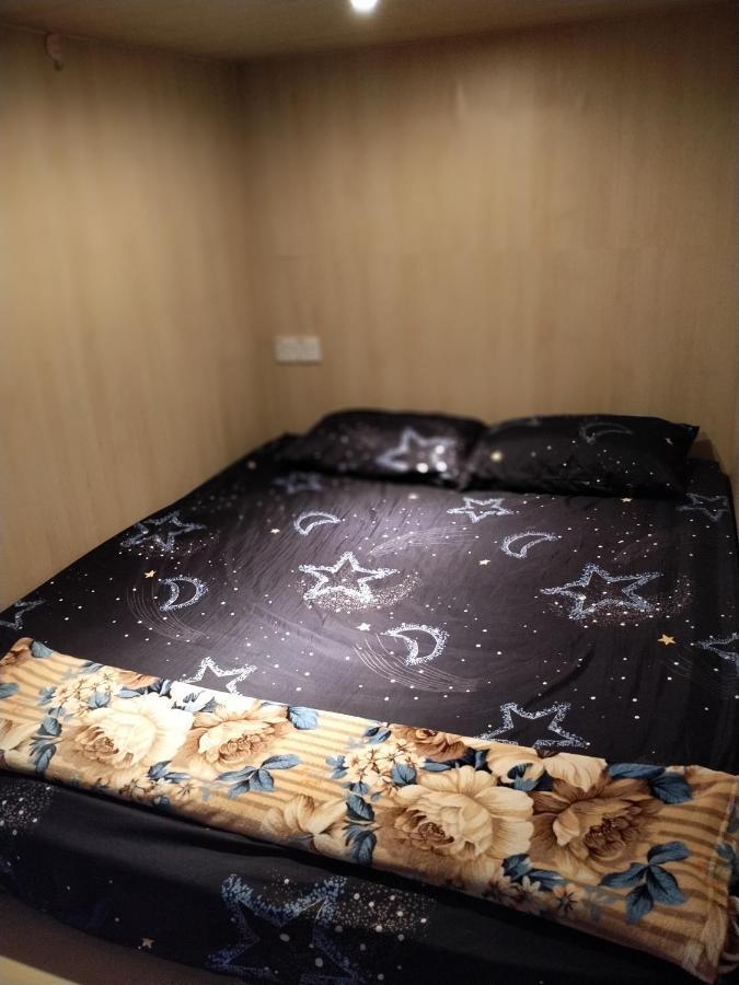 Joka-Joka Guesthouse Malacca Екстер'єр фото