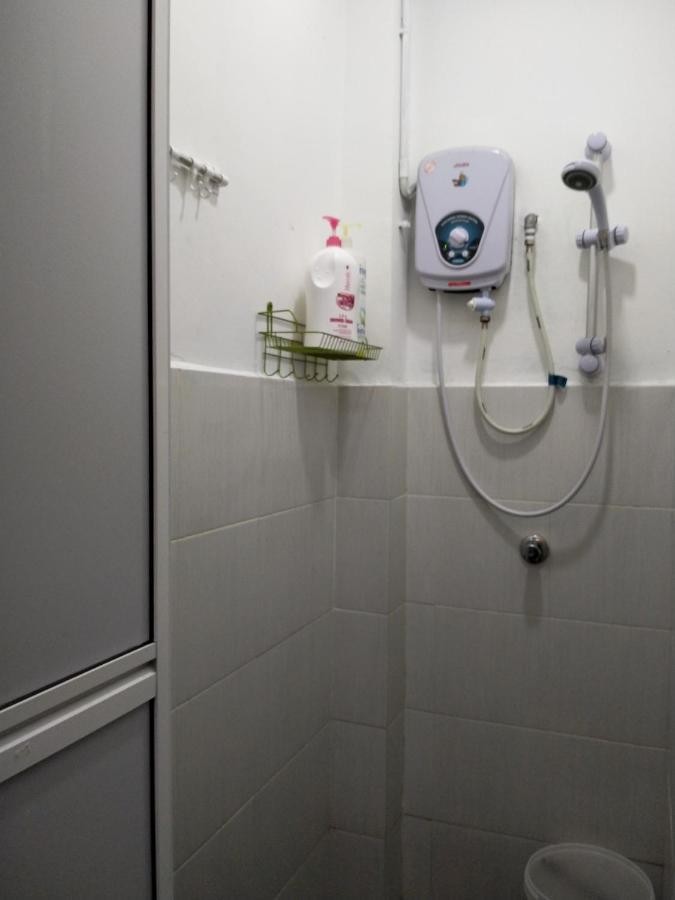 Joka-Joka Guesthouse Malacca Екстер'єр фото