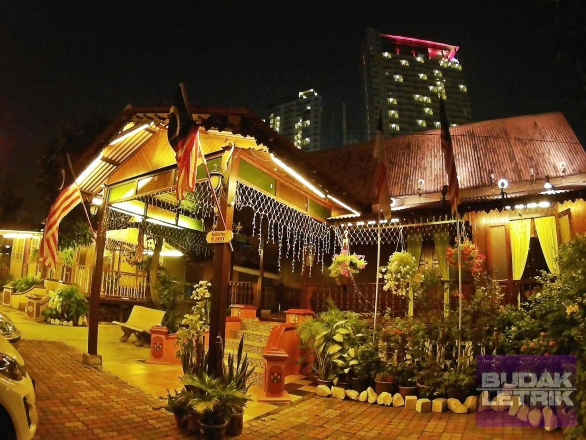 Joka-Joka Guesthouse Malacca Екстер'єр фото