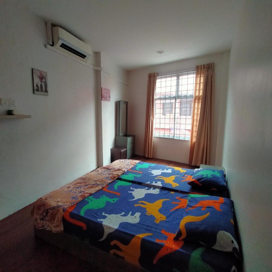 Joka-Joka Guesthouse Malacca Екстер'єр фото